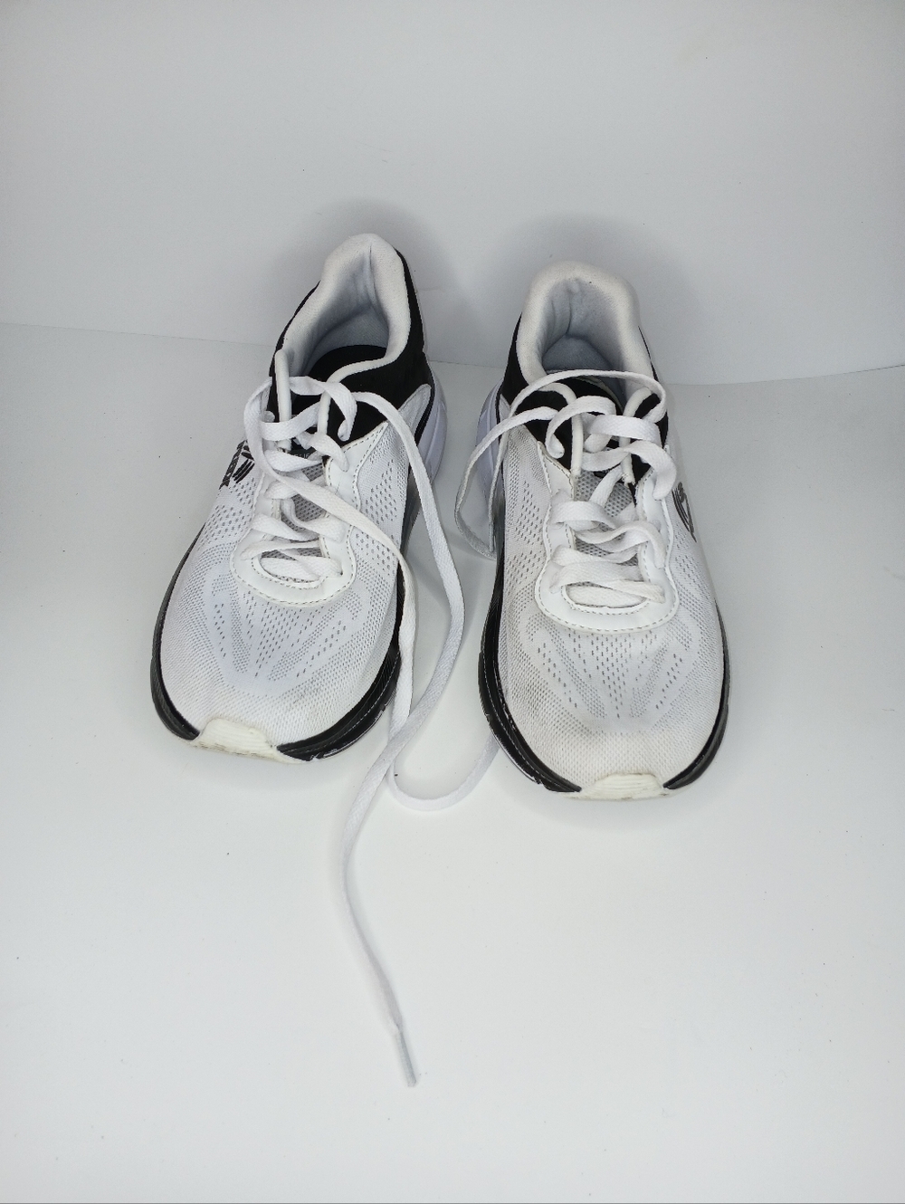 RBX White & Black Athletic Sneakers Size 8| Lightweight Running Shoes | Casua